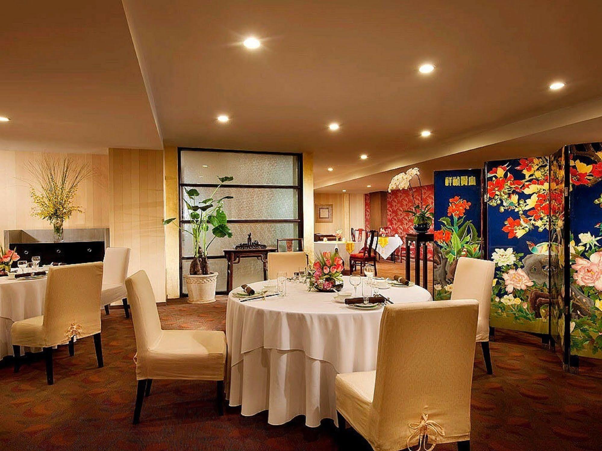Отель Sunworld Dynasty Wangfujing